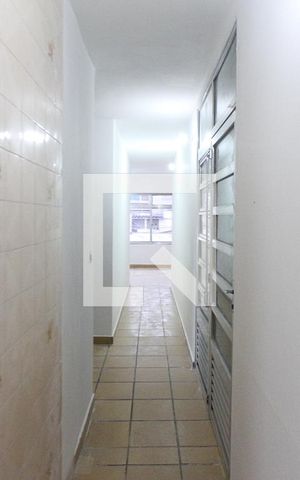 Apartamento para alugar com 185m², 3 quartos e sem vagaCorredor