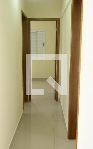 Apartamento para alugar com 58m², 2 quartos e 1 vagaCorredor