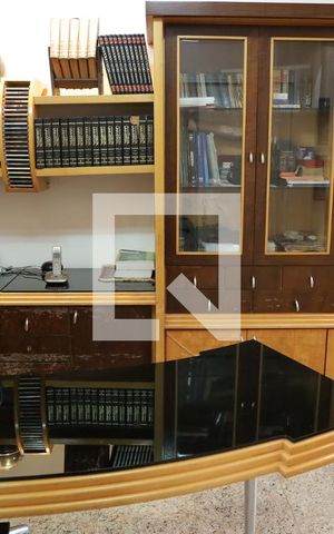 Casa de condomínio para alugar com 590m², 5 quartos e 8 vagasSala