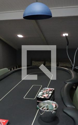 Casa de condomínio para alugar com 590m², 5 quartos e 8 vagasSala de jogos