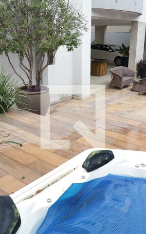 Casa de condomínio para alugar com 590m², 5 quartos e 8 vagasÁrea externa