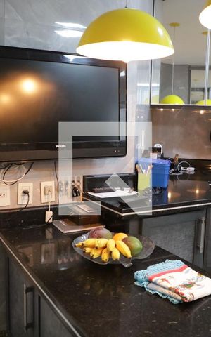 Casa de condomínio para alugar com 590m², 5 quartos e 8 vagasCozinha