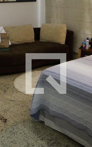 Casa de condomínio para alugar com 590m², 5 quartos e 8 vagasQuarto