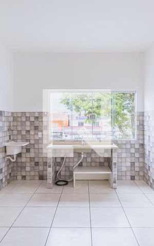 Casa para alugar com 40m², 2 quartos e sem vaga Casa para alugar com 40m², 2 quartos e sem vagaSala/Cozinha
