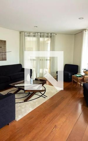 Apartamento à venda com 200m², 3 quartos e 3 vagas Apartamento à venda com 200m², 3 quartos e 3 vagasÁrea comum - Salão de Festas