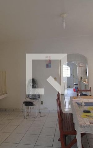 Casa à venda com 232m², 3 quartos e 8 vagasCopa