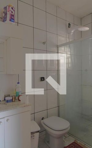 Casa à venda com 232m², 3 quartos e 8 vagasBanheiro da suíte