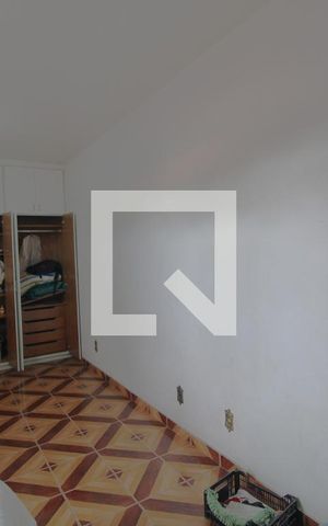 Casa à venda com 232m², 3 quartos e 8 vagasQuarto 2