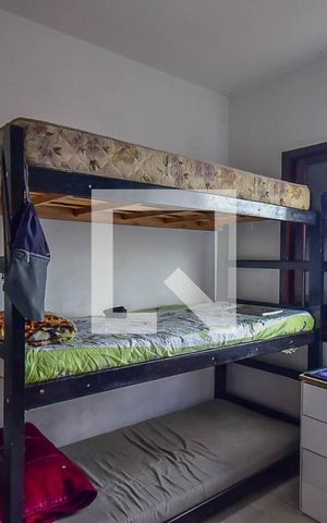 Casa à venda com 180m², 3 quartos e 2 vagas Casa à venda com 180m², 3 quartos e 2 vagasSuíte 1