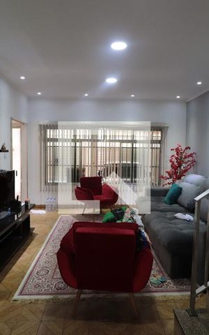 Casa à venda com 350m², 9 quartos e 6 vagasSala