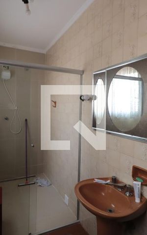Casa à venda com 350m², 9 quartos e 6 vagasBanheiro