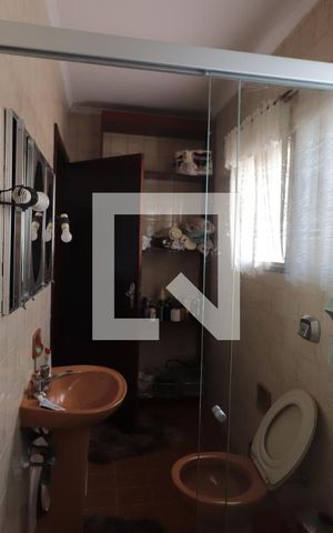 Casa à venda com 350m², 9 quartos e 6 vagasBanheiro