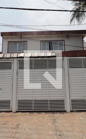 Casa à venda com 350m², 9 quartos e 6 vagasFachada
