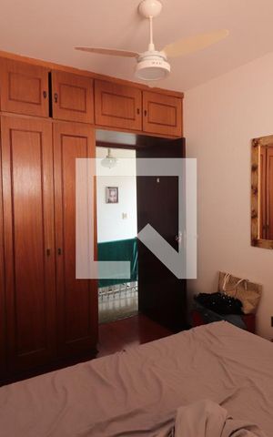Casa à venda com 350m², 9 quartos e 6 vagasQuarto 2