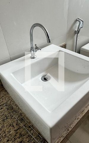 Casa de condomínio à venda com 220m², 2 quartos e 1 vaga Casa de condomínio à venda com 220m², 2 quartos e 1 vagaBanheiro quarto 1