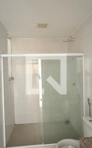 Casa de condomínio à venda com 220m², 2 quartos e 1 vaga Casa de condomínio à venda com 220m², 2 quartos e 1 vagaBanheiro quarto 2