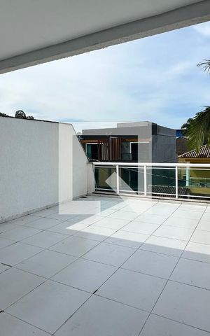 Casa de condomínio à venda com 220m², 2 quartos e 1 vaga Casa de condomínio à venda com 220m², 2 quartos e 1 vagaTerraço