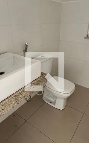 Casa de condomínio à venda com 220m², 2 quartos e 1 vaga Casa de condomínio à venda com 220m², 2 quartos e 1 vagaLavabo Sala