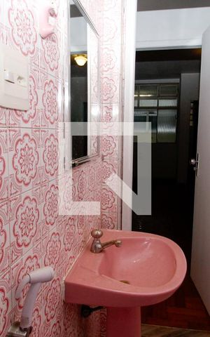Apartamento à venda com 180m², 4 quartos e 2 vagas Apartamento à venda com 180m², 4 quartos e 2 vagasBanheiro do Quarto 1
