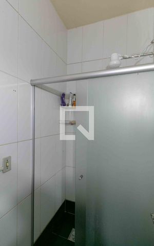 Casa à venda com 90m², 3 quartos e 1 vaga Casa à venda com 90m², 3 quartos e 1 vagaBanheiro Social