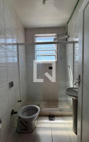 Apartamento para alugar com 72m², 3 quartos e 2 vagas Apartamento para alugar com 72m², 3 quartos e 2 vagasBanheiro