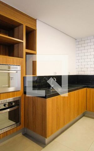 Apartamento à venda com 167m², 4 quartos e 2 vagas Apartamento à venda com 167m², 4 quartos e 2 vagasÁrea Comum - Salão de Festas