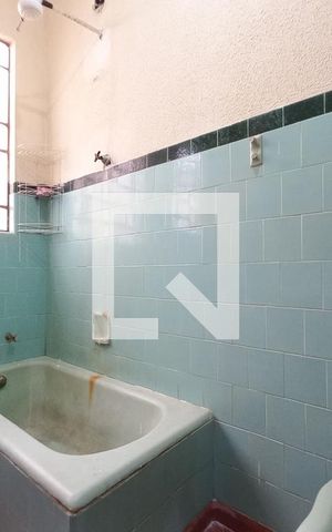 Casa à venda com 131m², 3 quartos e 1 vaga Casa à venda com 131m², 3 quartos e 1 vagaBanheiro