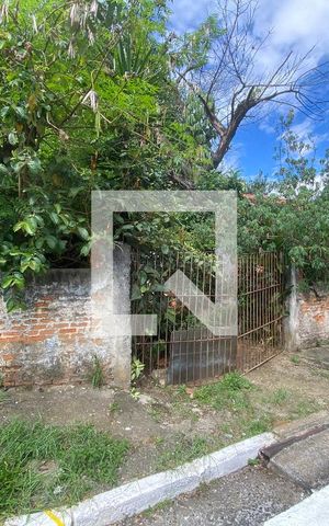 Casa à venda com 420m², 3 quartos e 5 vagas Casa à venda com 420m², 3 quartos e 5 vagasFachada