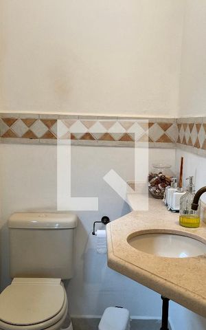 Casa para alugar com 260m², 4 quartos e sem vagaLavabo