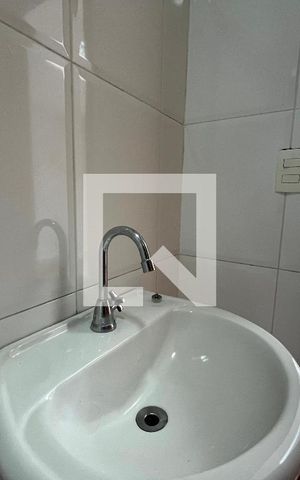 Casa à venda com 220m², 4 quartos e 3 vagas Casa à venda com 220m², 4 quartos e 3 vagasBanheiro da Suíte 2