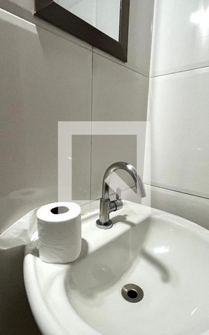 Casa à venda com 220m², 4 quartos e 3 vagas Casa à venda com 220m², 4 quartos e 3 vagasLavabo