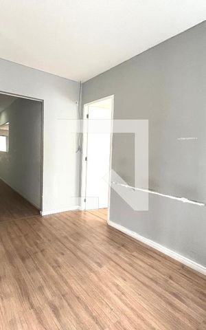 Casa à venda com 220m², 4 quartos e 3 vagas Casa à venda com 220m², 4 quartos e 3 vagasSala 1