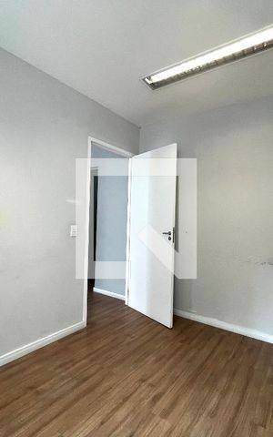 Casa à venda com 220m², 4 quartos e 3 vagas Casa à venda com 220m², 4 quartos e 3 vagasQuarto 1