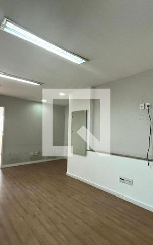 Casa à venda com 220m², 4 quartos e 3 vagas Casa à venda com 220m², 4 quartos e 3 vagasSala 2