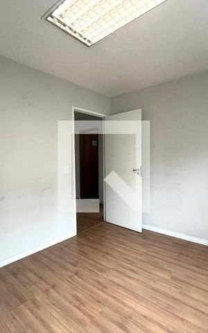 Casa à venda com 220m², 4 quartos e 3 vagas Casa à venda com 220m², 4 quartos e 3 vagasQuarto 4