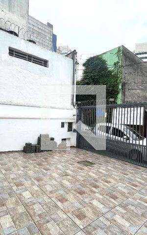 Casa à venda com 220m², 4 quartos e 3 vagas Casa à venda com 220m², 4 quartos e 3 vagasGaragem