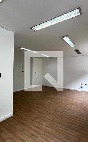 Casa à venda com 220m², 4 quartos e 3 vagas Casa à venda com 220m², 4 quartos e 3 vagasSuite 1