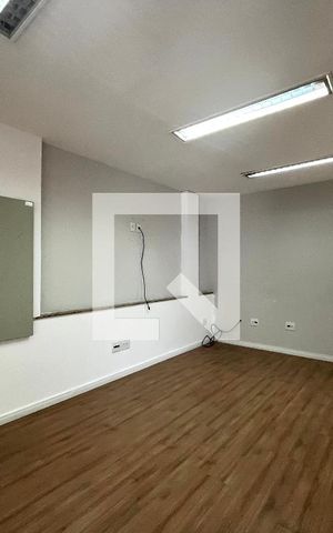 Casa à venda com 220m², 4 quartos e 3 vagas Casa à venda com 220m², 4 quartos e 3 vagasSala 2