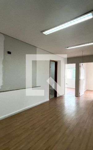 Casa à venda com 220m², 4 quartos e 3 vagas Casa à venda com 220m², 4 quartos e 3 vagasSala 2