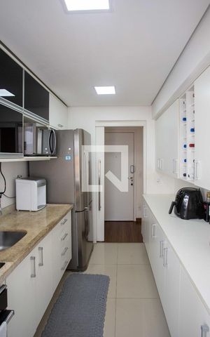 Apartamento à venda com 105m², 3 quartos e 2 vagasCozinha