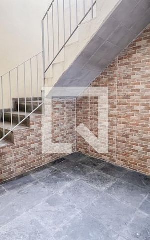 Casa à venda com 273m², 5 quartos e 3 vagas Casa à venda com 273m², 5 quartos e 3 vagasÁrea de Serviço
