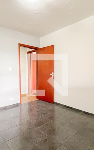 Casa à venda com 273m², 5 quartos e 3 vagas Casa à venda com 273m², 5 quartos e 3 vagasQuarto