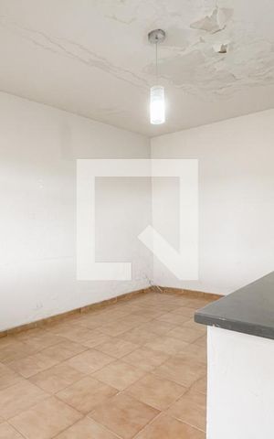 Casa à venda com 273m², 5 quartos e 3 vagas Casa à venda com 273m², 5 quartos e 3 vagasSala