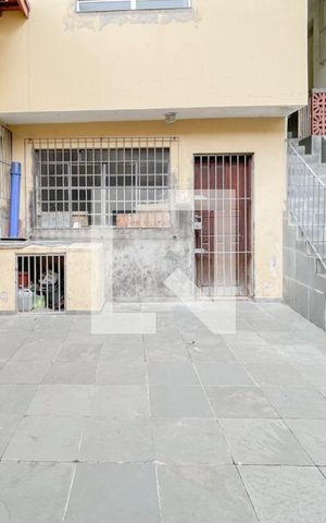 Casa à venda com 273m², 5 quartos e 3 vagas Casa à venda com 273m², 5 quartos e 3 vagasQuintal