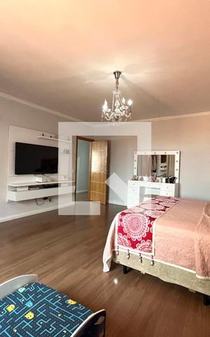 Casa à venda com 360m², 3 quartos e 12 vagas Casa à venda com 360m², 3 quartos e 12 vagasSuite 1