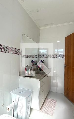 Casa à venda com 360m², 3 quartos e 12 vagas Casa à venda com 360m², 3 quartos e 12 vagasBanheiro da Suíte 2