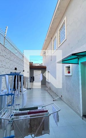 Casa à venda com 360m², 3 quartos e 12 vagas Casa à venda com 360m², 3 quartos e 12 vagasÁrea externa