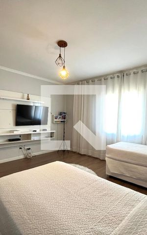 Casa à venda com 360m², 3 quartos e 12 vagas Casa à venda com 360m², 3 quartos e 12 vagasSuite 2