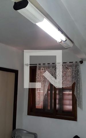 Casa à venda com 320m², 3 quartos e 2 vagas Casa à venda com 320m², 3 quartos e 2 vagasQuarto