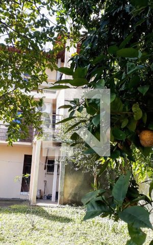 Casa à venda com 320m², 3 quartos e 2 vagas Casa à venda com 320m², 3 quartos e 2 vagasÁrea Externa